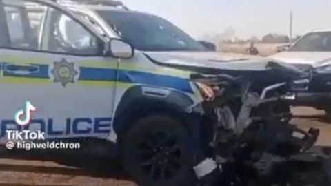 Head-On Collision on R555 Follows Police Chase After Suspects Caught Offloading Stolen Groceries Near Sundra