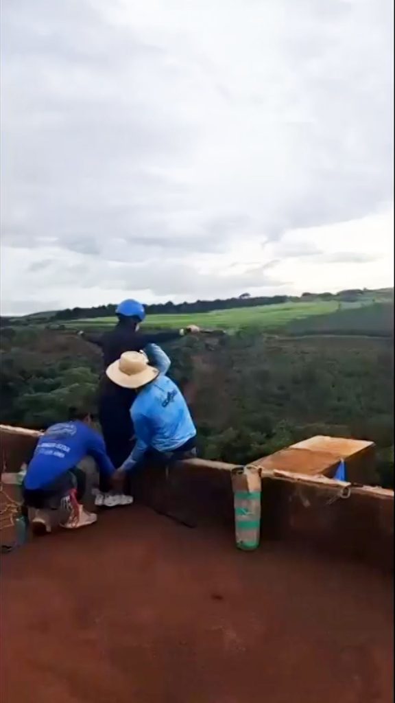 Brazil rope jump death