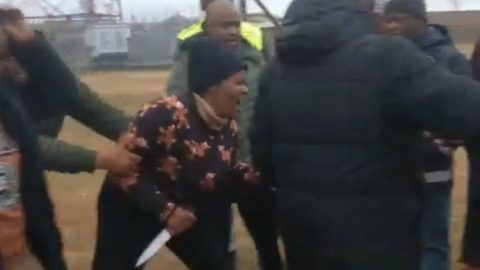 CHAOS AT ANC WARD MEETING IN MTHATHA AS MEMBER PULLS KNIFE DURING CANDIDATE NOMINATION DISPUTE