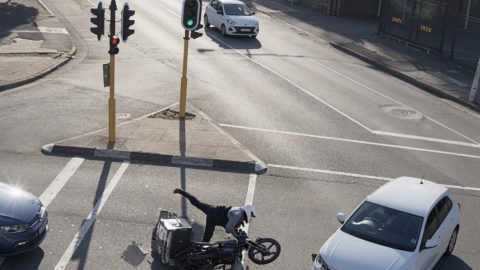 Hit-and-run leaves delivery rider injured on Clark Road in Glenwood