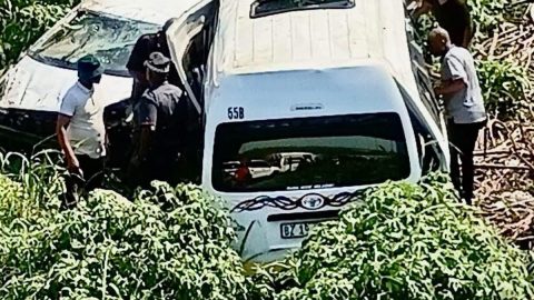 Seventeen Schoolchildren Injured in Taxi Collision on KwaMashu Highway in KZN